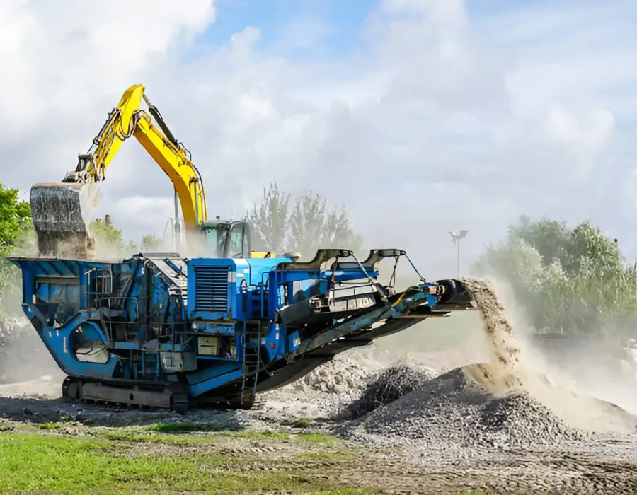 Excavator Loading Crusher for Debris Recycling